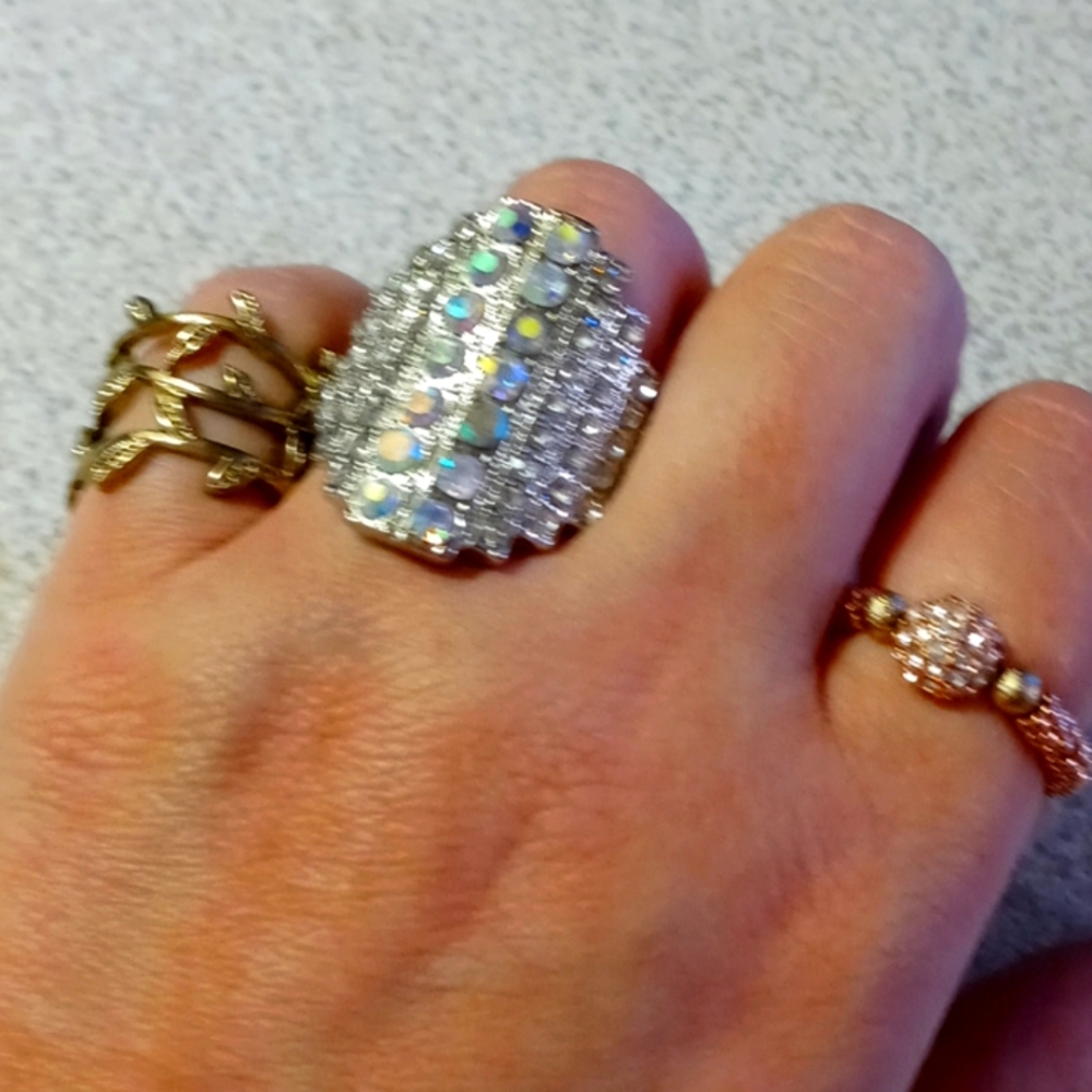 Rings - Picture 2 of 7